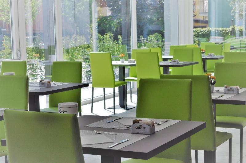 Garda Life Hotel Riva del Garda Exterior photo